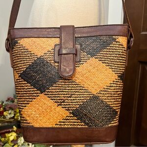 Elliott Lucca Brown and straw woven & leather bucket purse